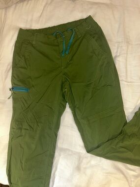 REI green women’s hiking pants